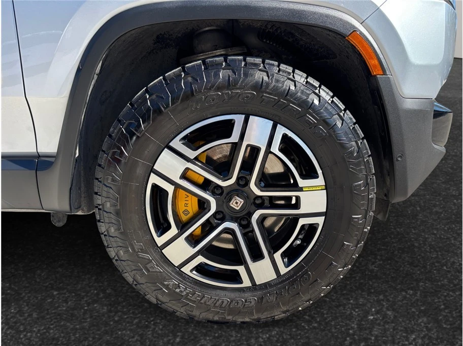 2022 Rivian R1T - Image 13 of 21