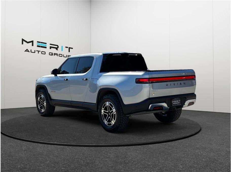 2022 Rivian R1T - Image 7 of 21