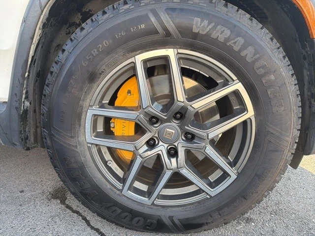2022 Rivian R1T - Image 10 of 21
