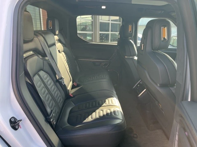 2022 Rivian R1T - Image 20 of 21