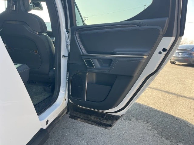2022 Rivian R1T - Image 18 of 21