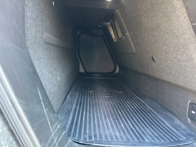 2022 Rivian R1T - Image 16 of 21