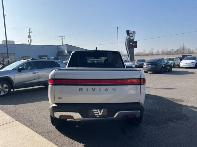 2022 Rivian R1T - Image 4 of 21