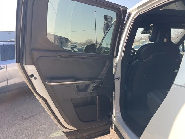 2022 Rivian R1T - Image 10 of 21