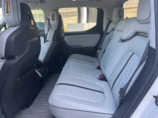 2022 Rivian R1T - Image 16 of 21