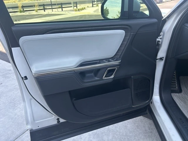 2022 Rivian R1T - Image 11 of 21