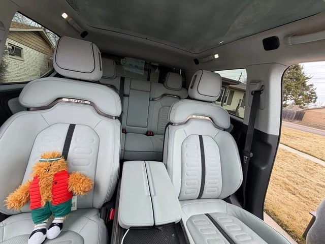 2022 Rivian R1T - Image 5 of 5