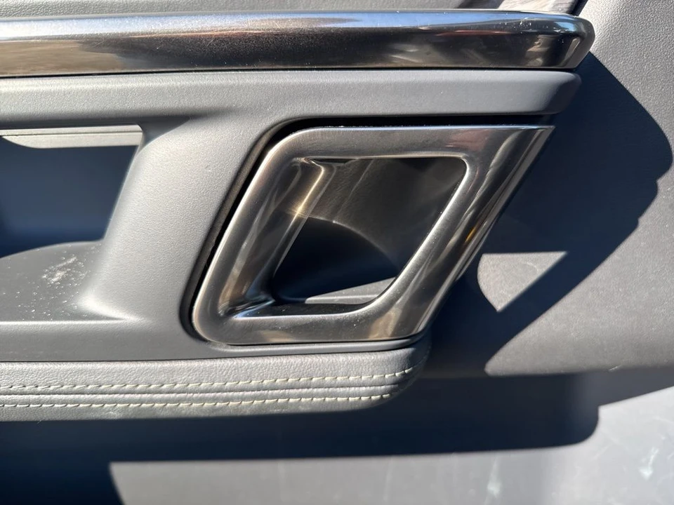 2022 Rivian R1T - Image 12 of 12