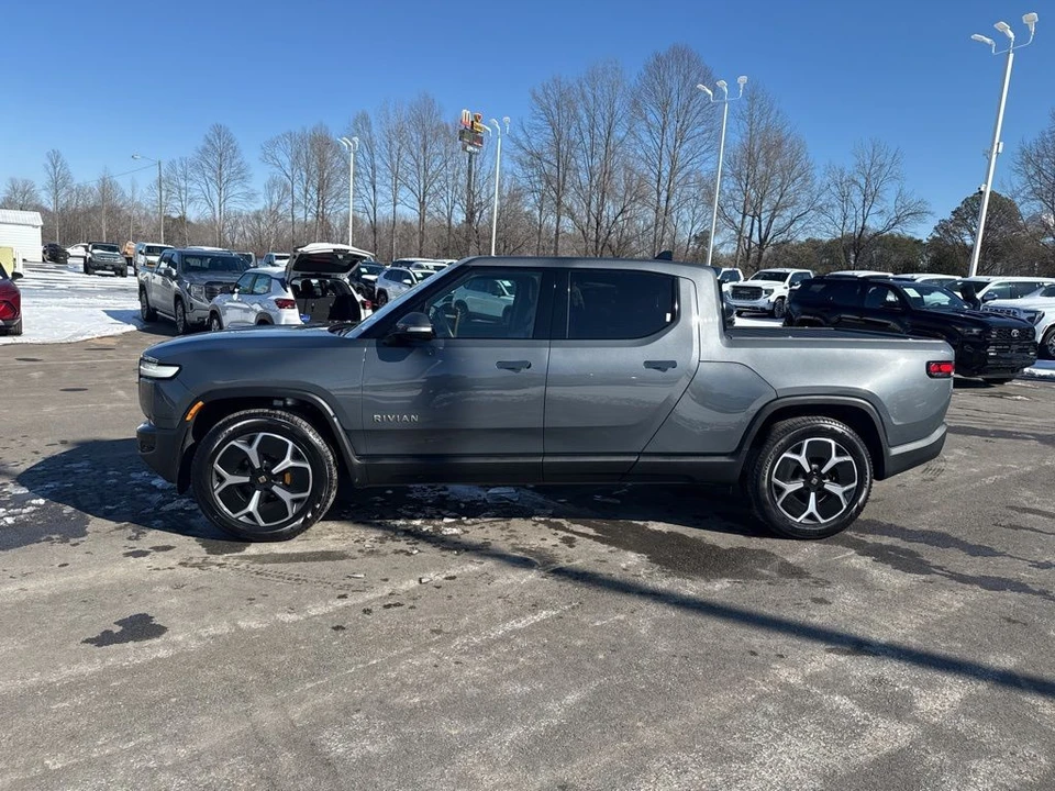 2022 Rivian R1T - Image 2 of 12