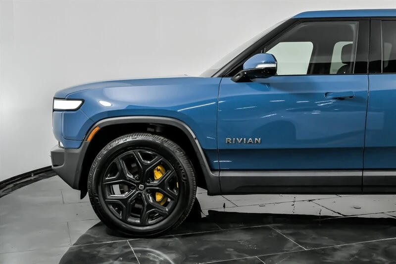 2022 Rivian R1T - Image 6 of 21