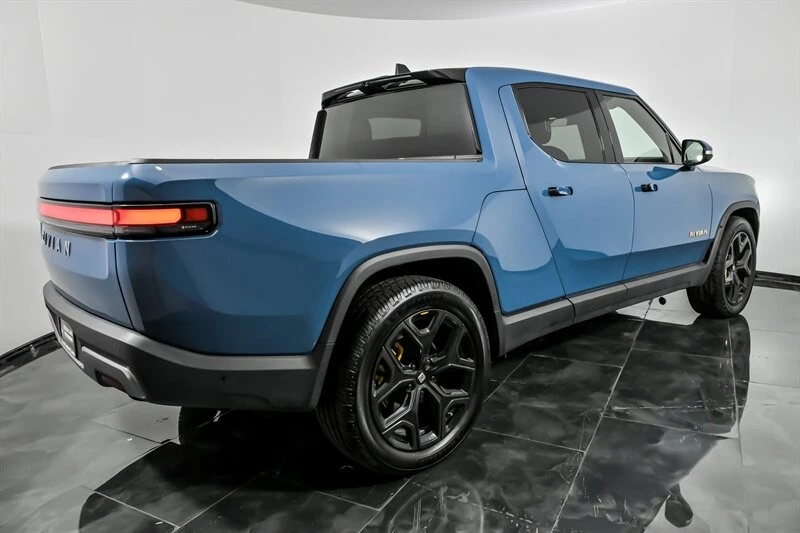 2022 Rivian R1T - Image 11 of 21