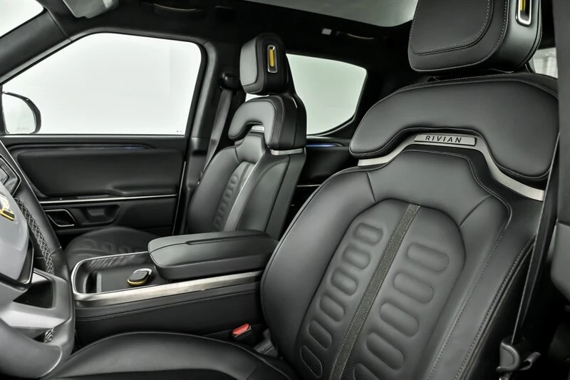 2022 Rivian R1T - Image 19 of 21