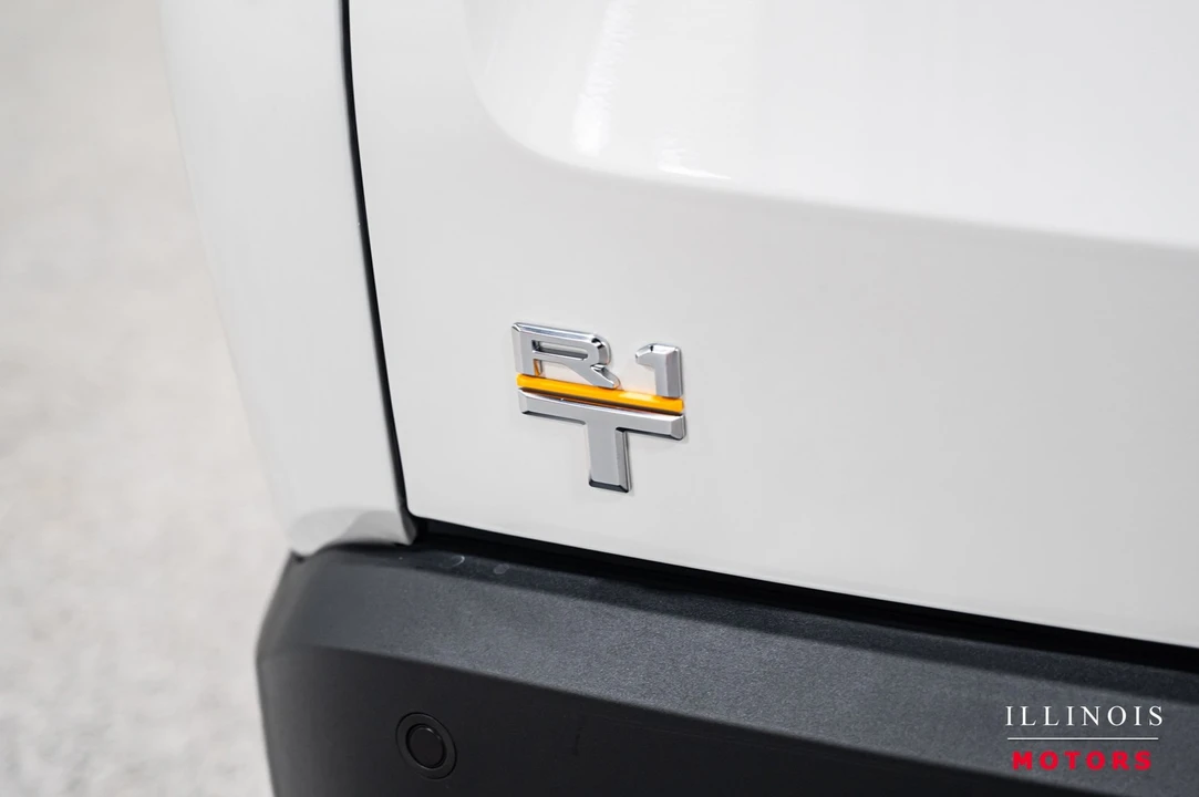 2022 Rivian R1T - Image 11 of 21