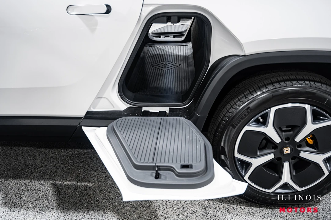 2022 Rivian R1T - Image 16 of 21