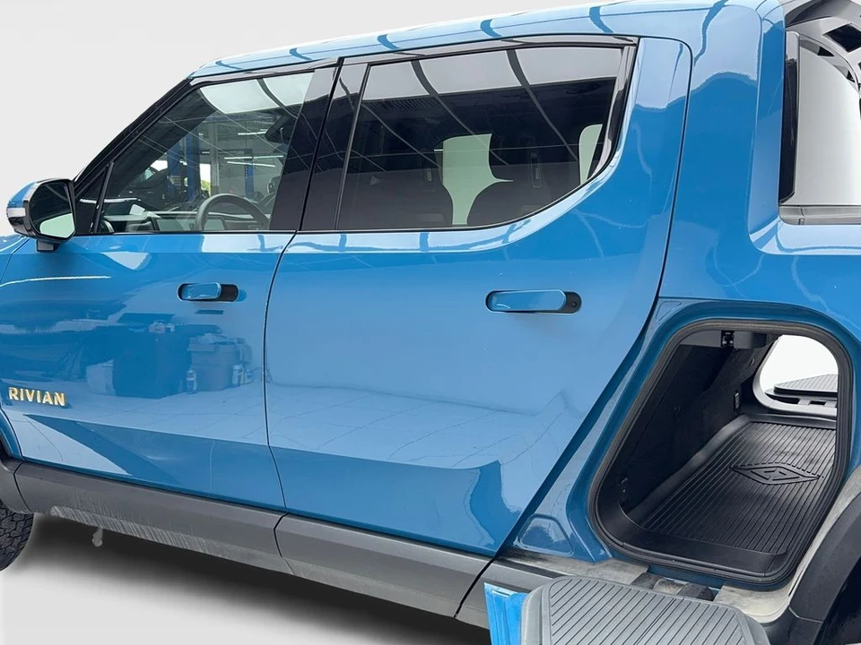 2022 Rivian R1T - Image 14 of 21