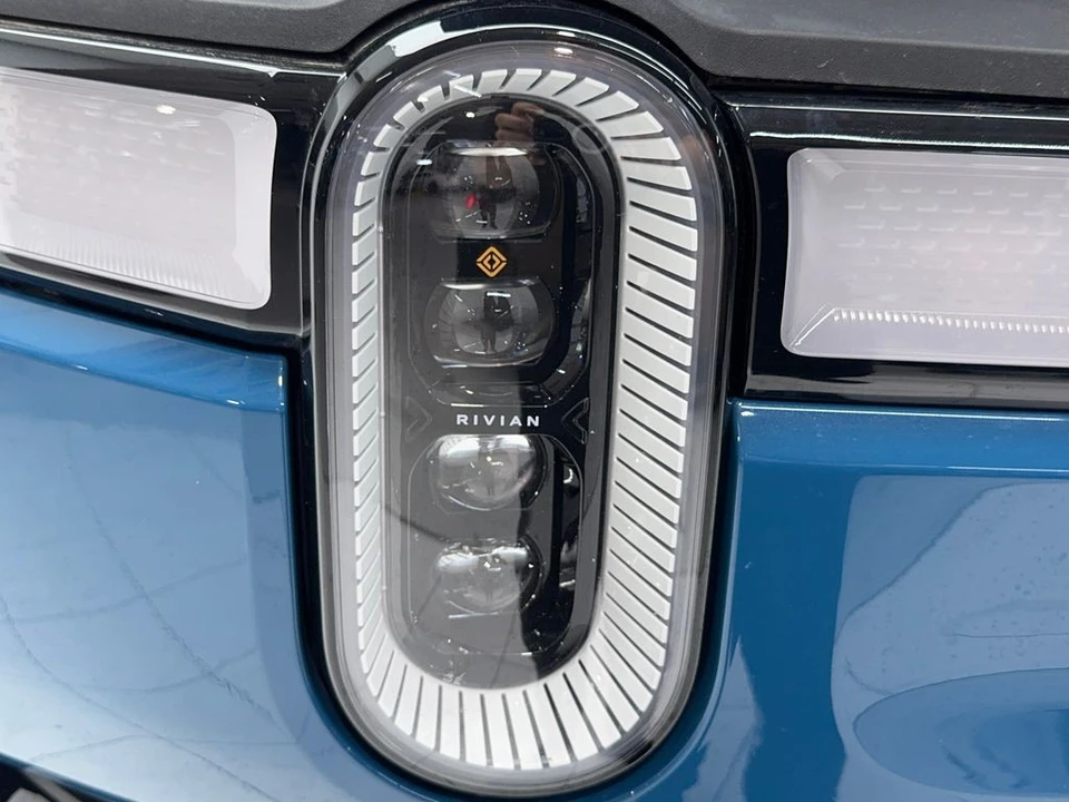 2022 Rivian R1T - Image 4 of 21