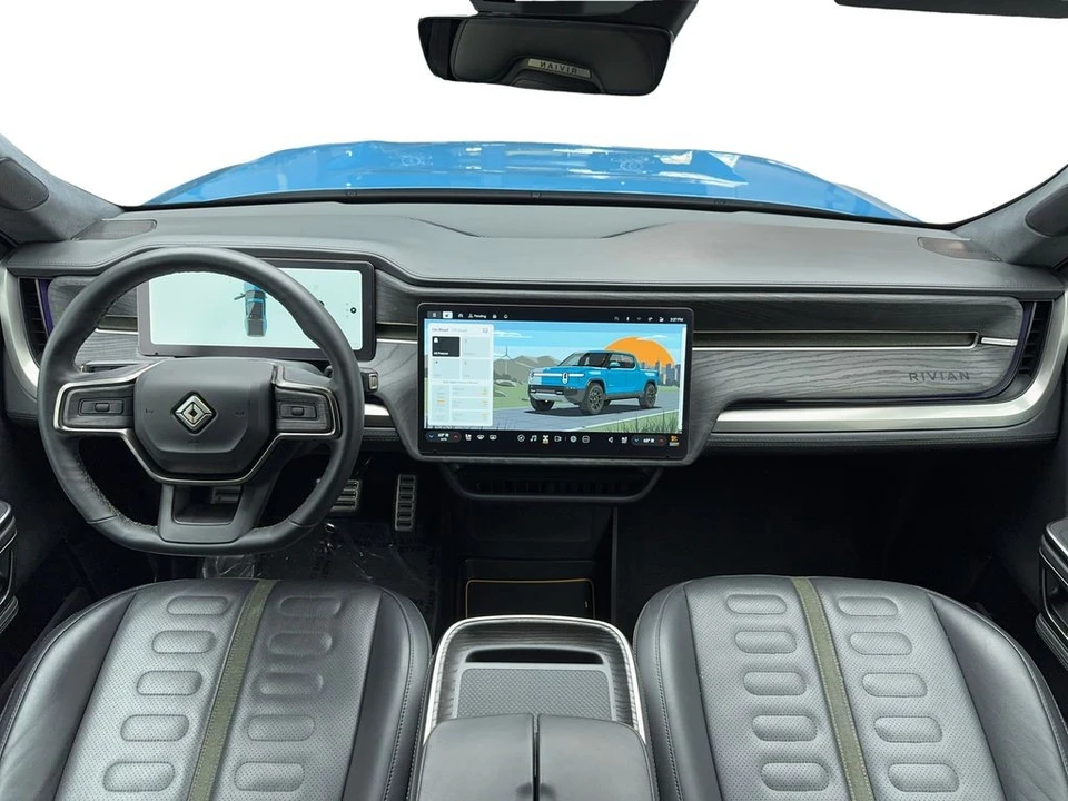 2022 Rivian R1T - Image 18 of 21