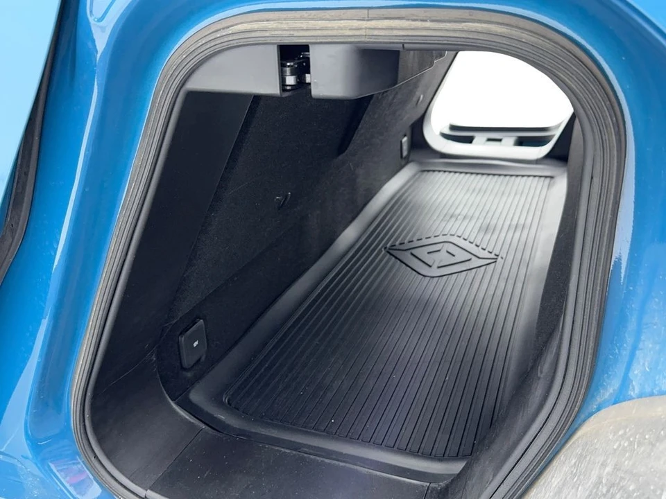 2022 Rivian R1T - Image 13 of 21