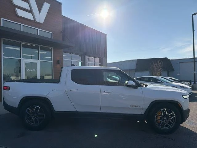 2022 Rivian R1T - Image 9 of 21