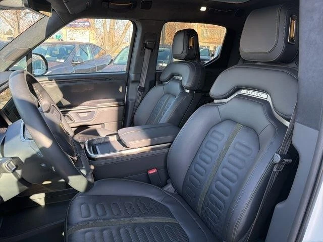 2022 Rivian R1T - Image 15 of 21