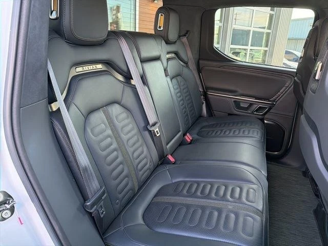 2022 Rivian R1T - Image 21 of 21