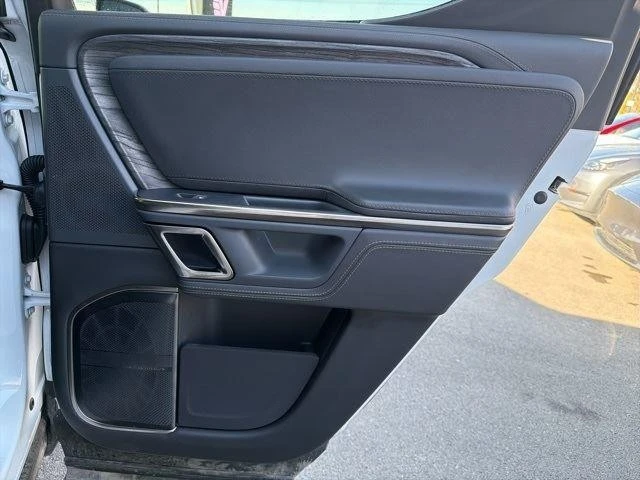 2022 Rivian R1T - Image 19 of 21