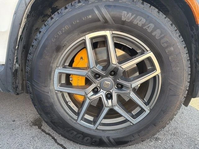 2022 Rivian R1T - Image 10 of 21