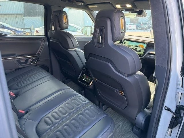 2022 Rivian R1T - Image 20 of 21