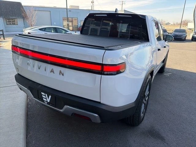 2022 Rivian R1T - Image 8 of 21