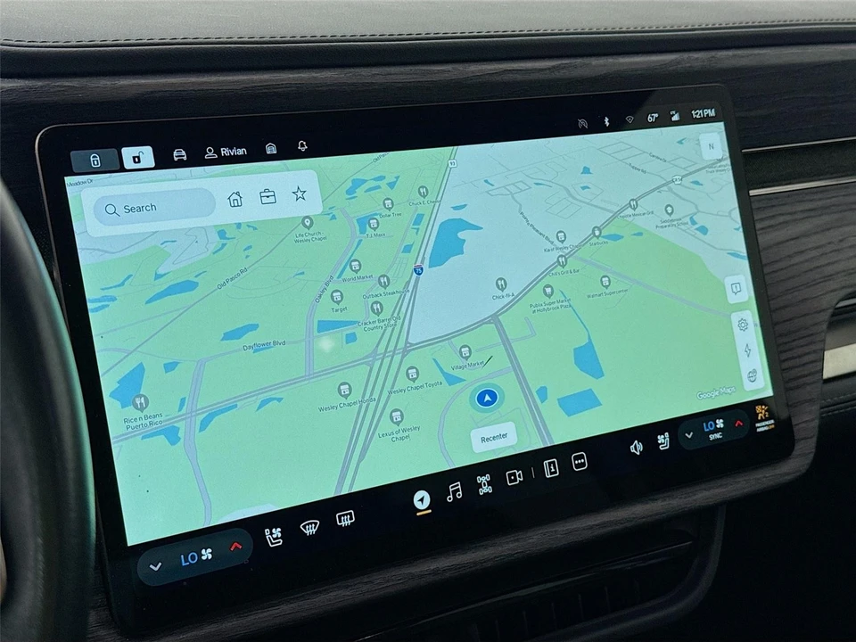 2022 Rivian R1T - Image 9 of 14
