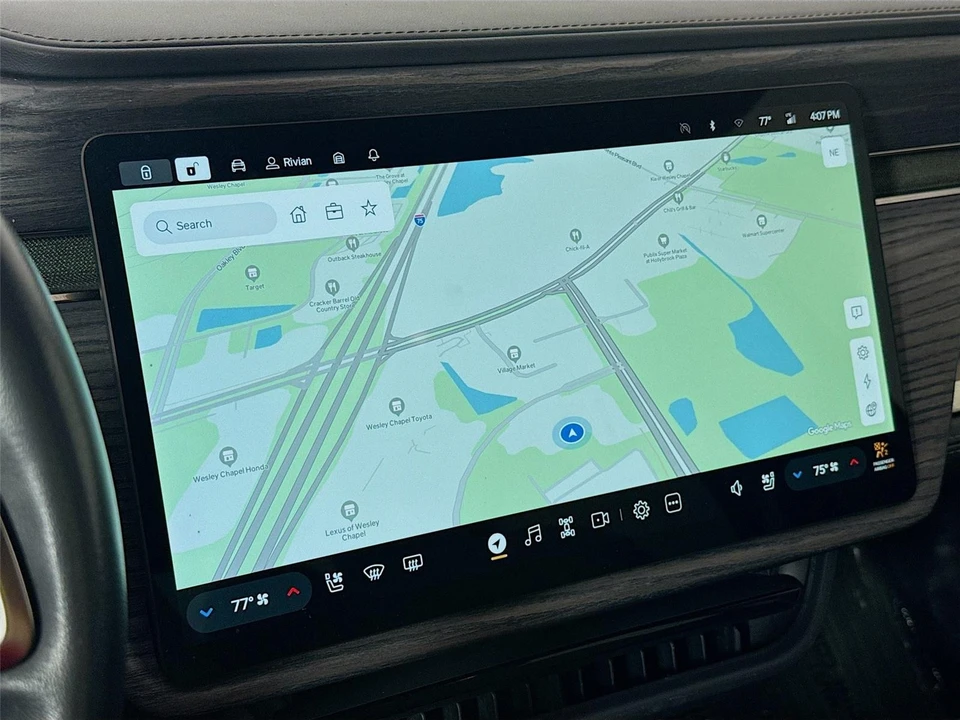 2022 Rivian R1T - Image 9 of 21