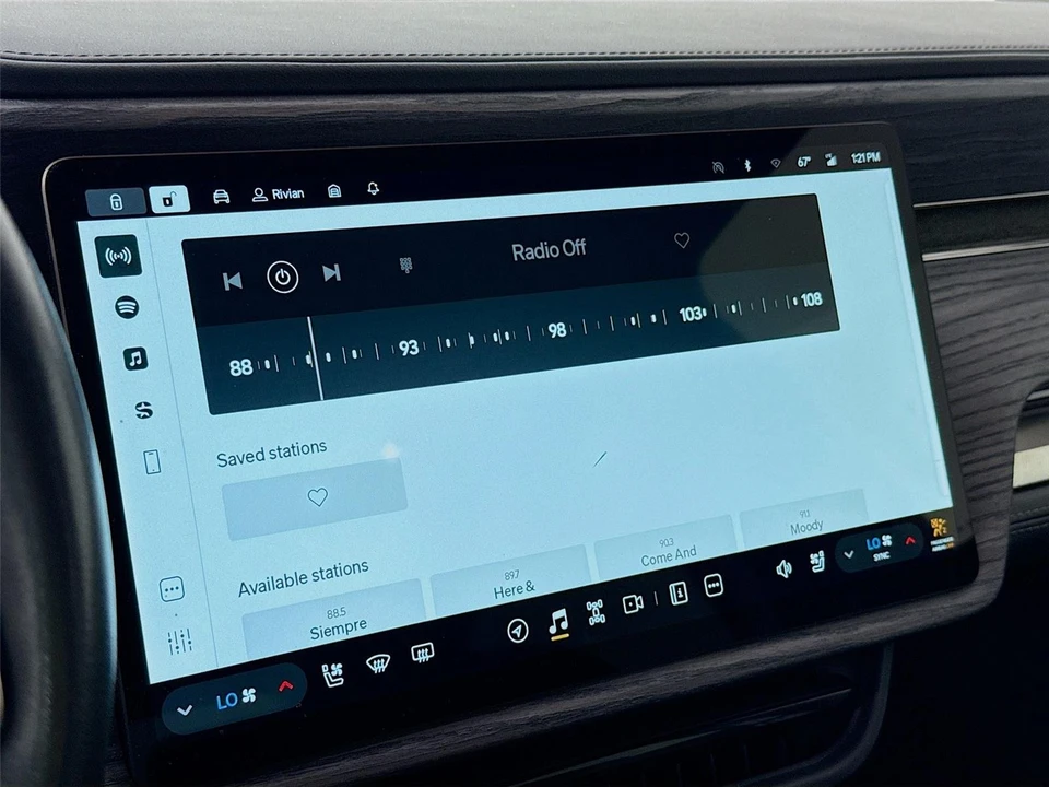 2022 Rivian R1T - Image 11 of 14