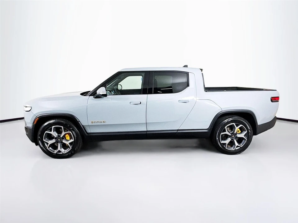2022 Rivian R1T - Image 21 of 21