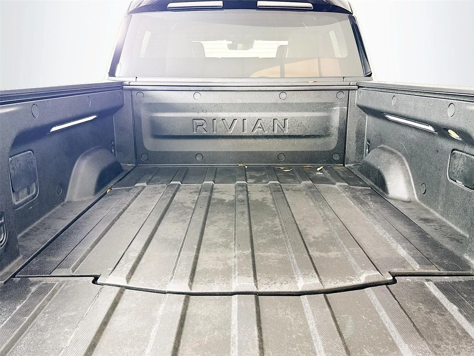 2022 Rivian R1T - Image 13 of 21