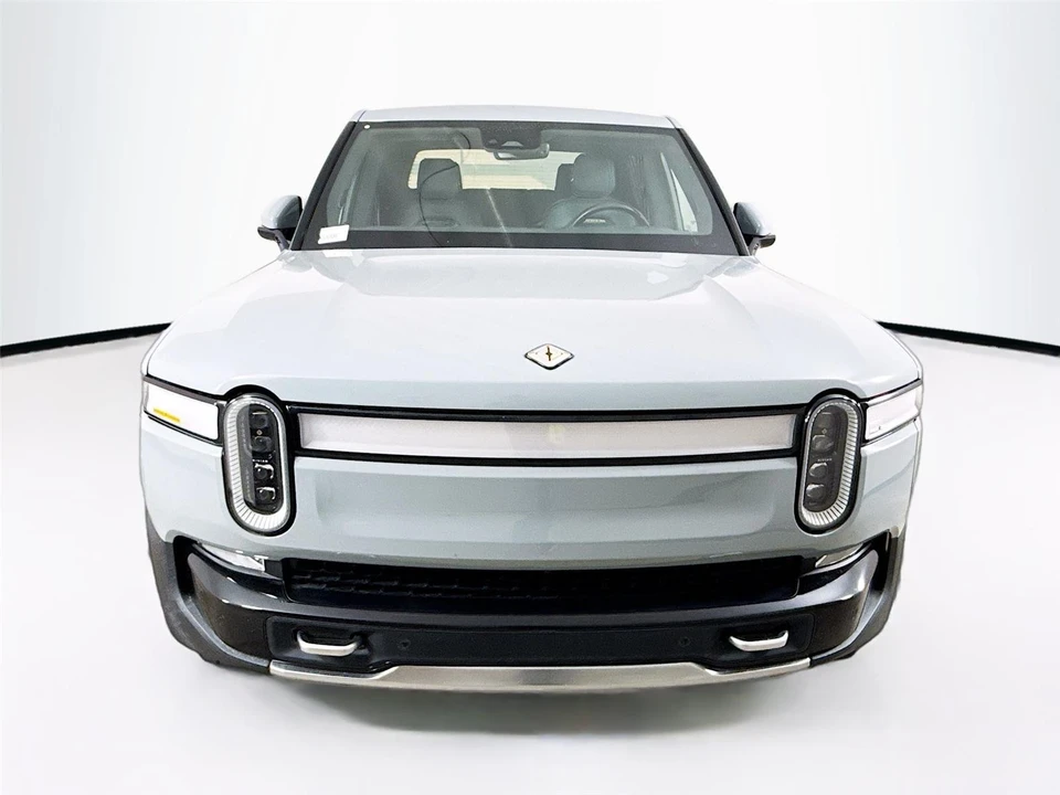 2022 Rivian R1T - Image 2 of 14