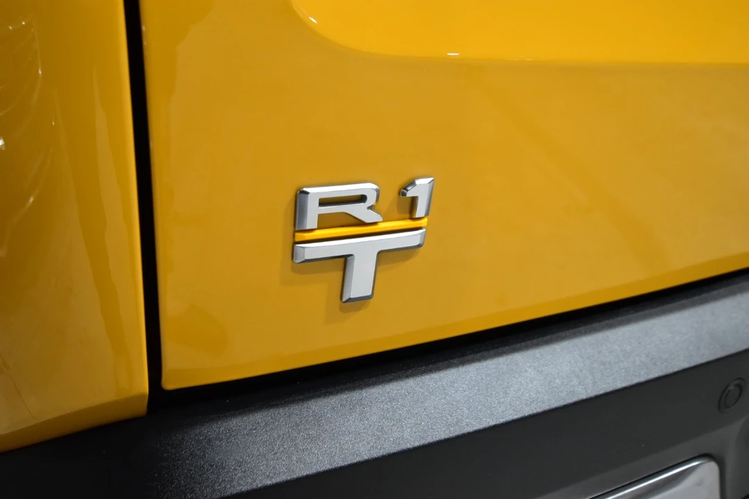 2022 Rivian R1T - Image 10 of 12