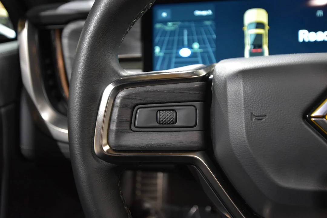 2022 Rivian R1T - Image 21 of 21