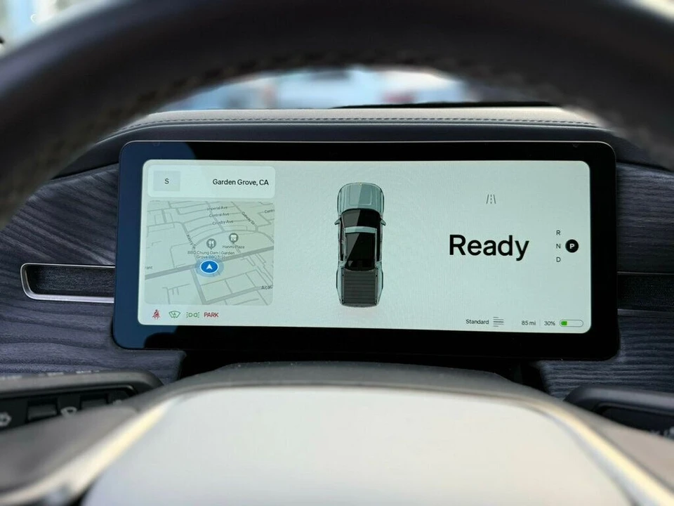 2022 Rivian R1T - Image 12 of 21