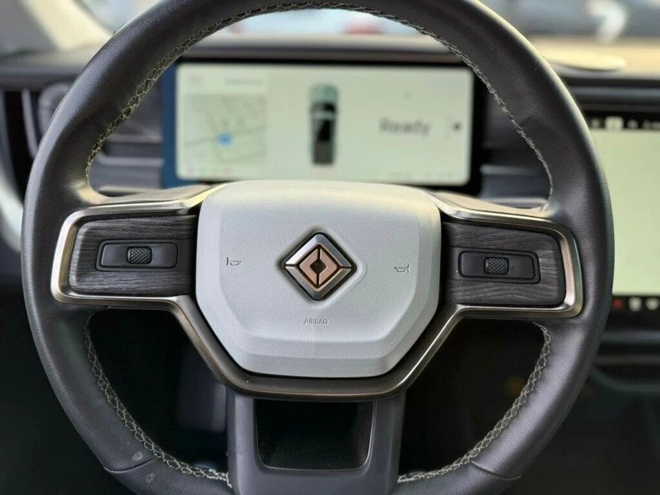 2022 Rivian R1T - Image 16 of 21