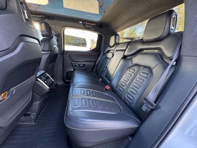 2022 Rivian R1T - Image 20 of 21