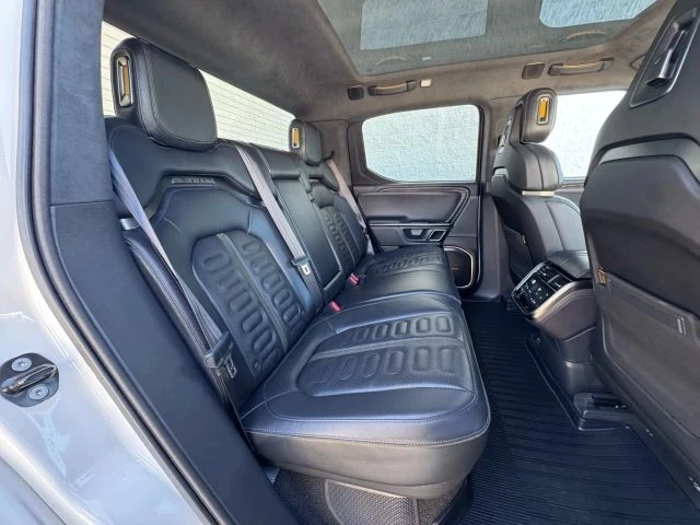 2022 Rivian R1T - Image 18 of 21
