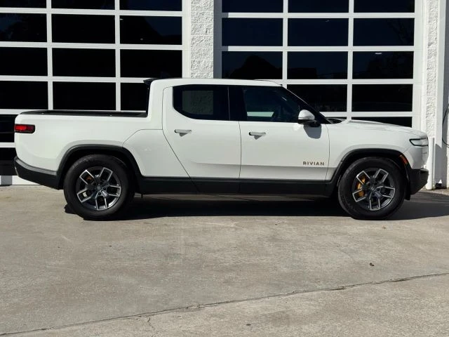 2022 Rivian R1T - Image 19 of 21