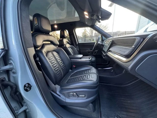 2022 Rivian R1T - Image 12 of 21