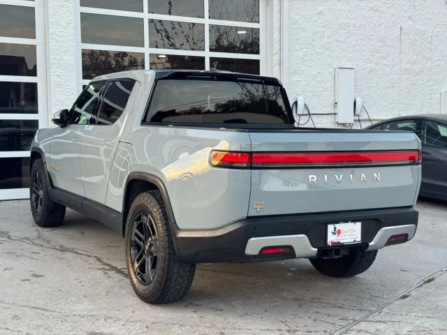 2022 Rivian R1T - Image 10 of 21