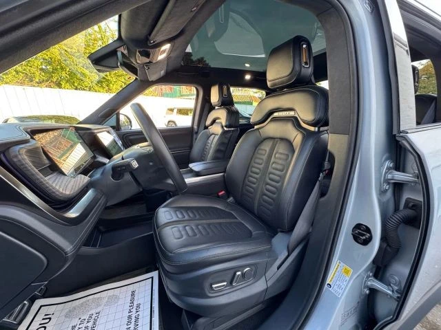 2022 Rivian R1T - Image 18 of 21