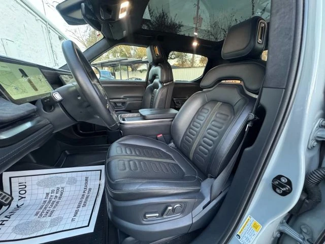 2022 Rivian R1T - Image 9 of 21