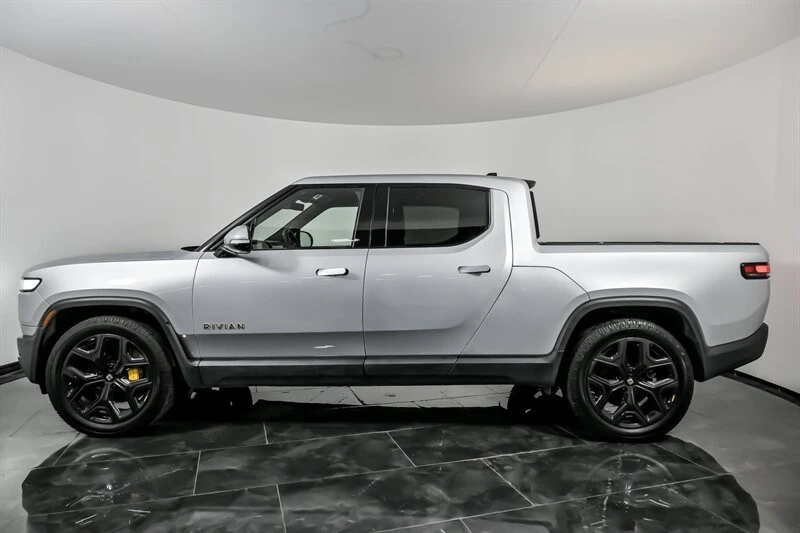 2022 Rivian R1T - Image 7 of 21