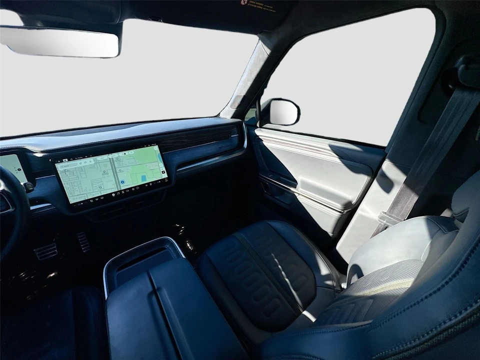 2022 Rivian R1T - Image 19 of 21