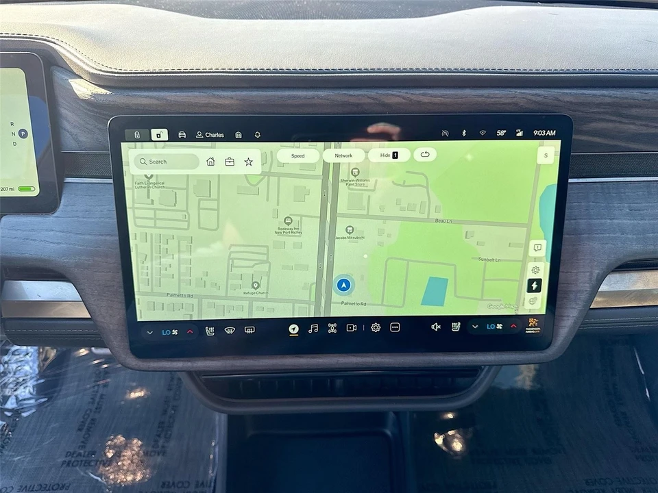 2022 Rivian R1T - Image 12 of 21