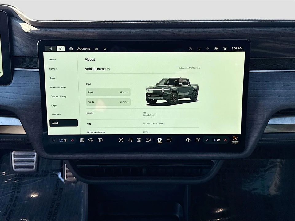 2022 Rivian R1T - Image 9 of 21